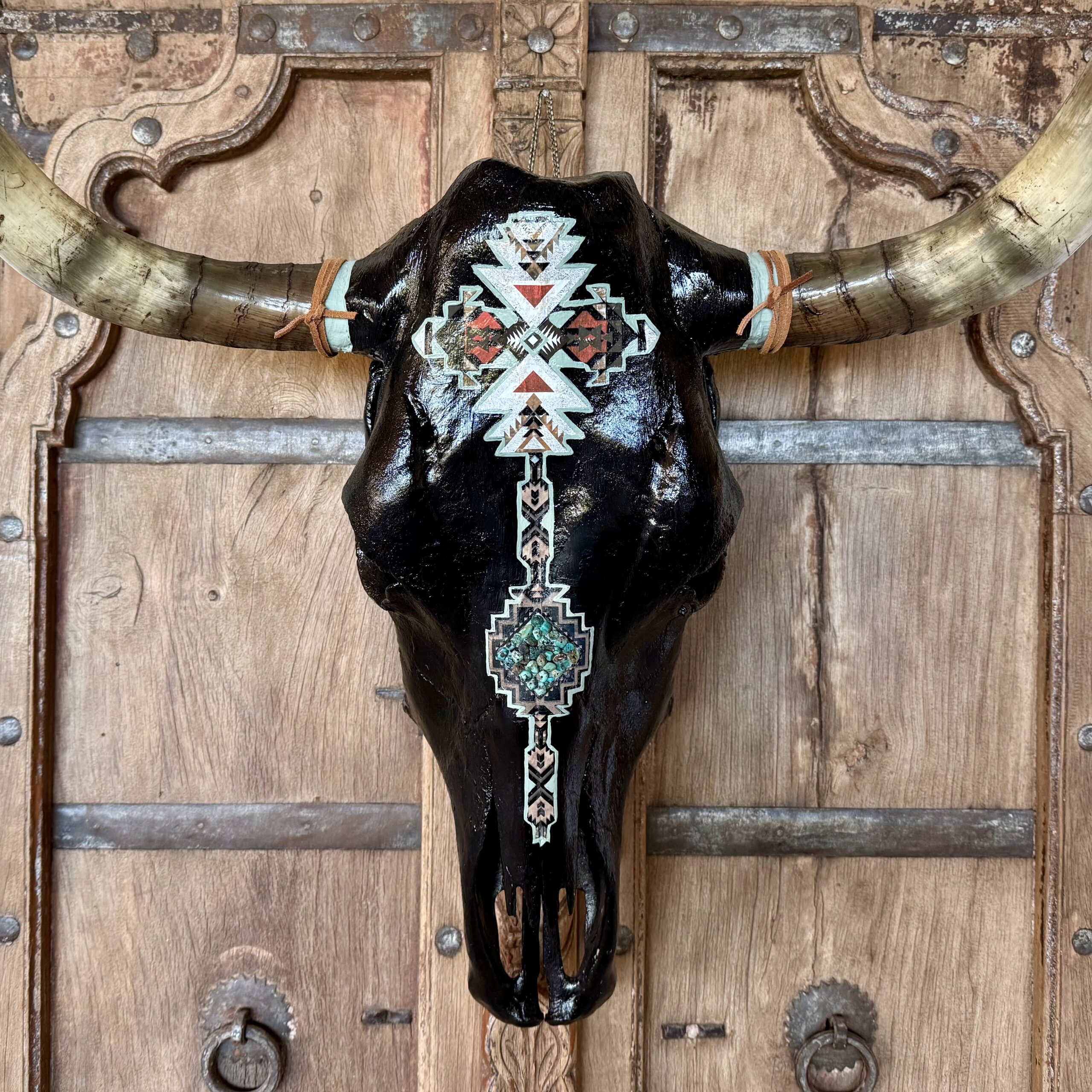 Onyx (Bovine Skull) - Image 1